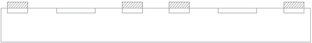 Grooved surface acoustic filter chip packaging structure and manufacturing method thereof