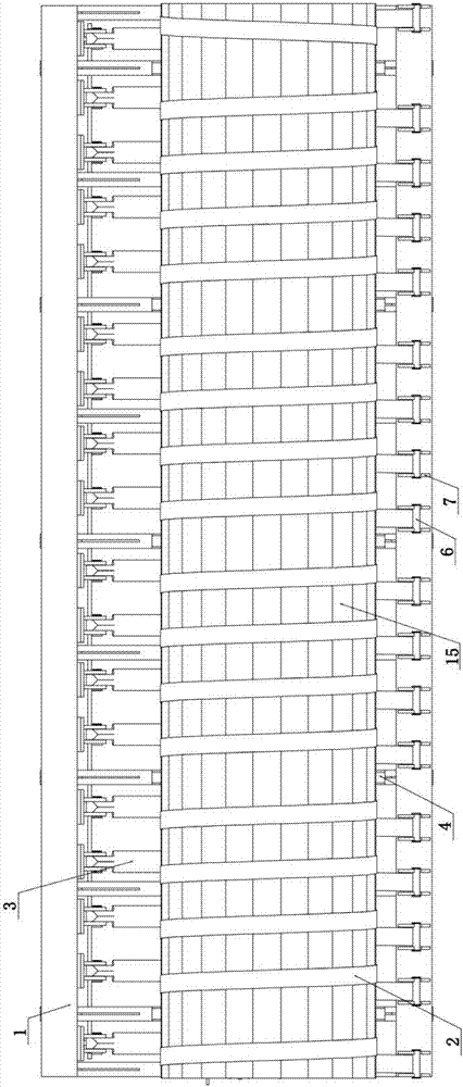 Pulling belt type round log splicing machine and round log splicing method