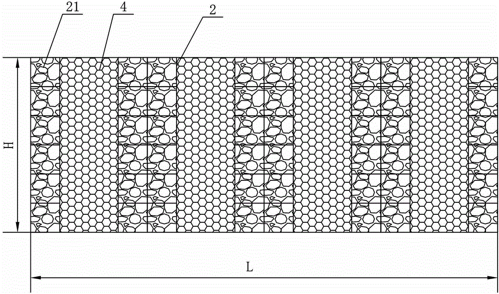 Columnar reinforced gabion retaining wall and construction method thereof