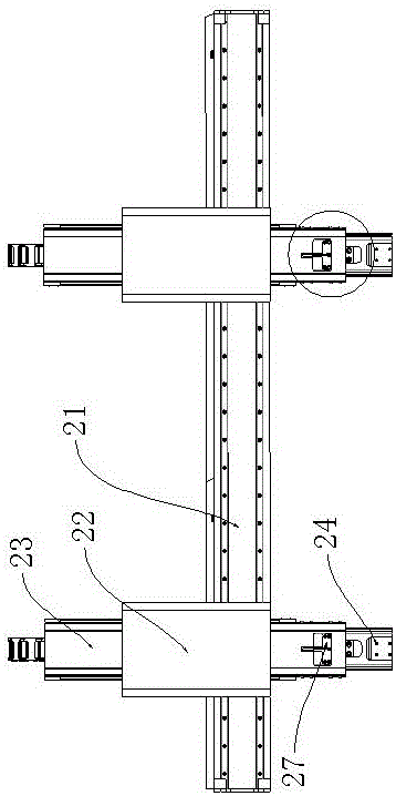 Automatic charging and discharging mechanism