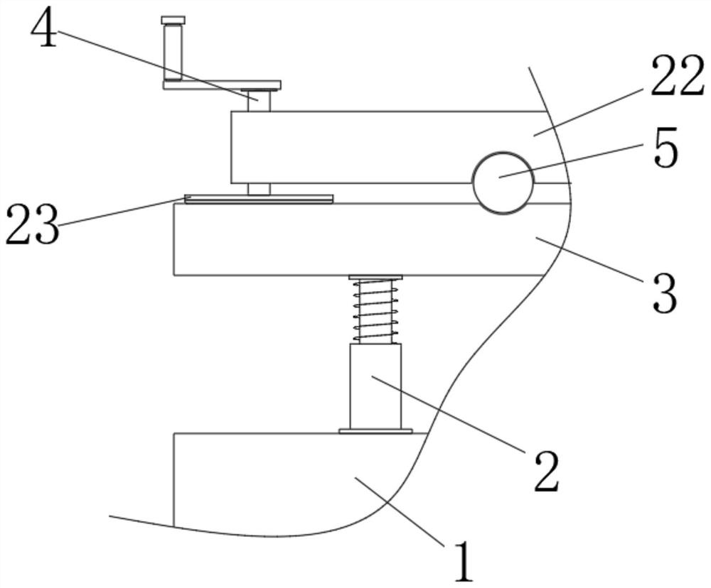 A pearl ball throwing device with good stability and its use method