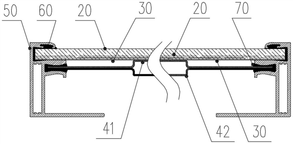 Double-groove framing type photovoltaic and photo-thermal integrated assembly