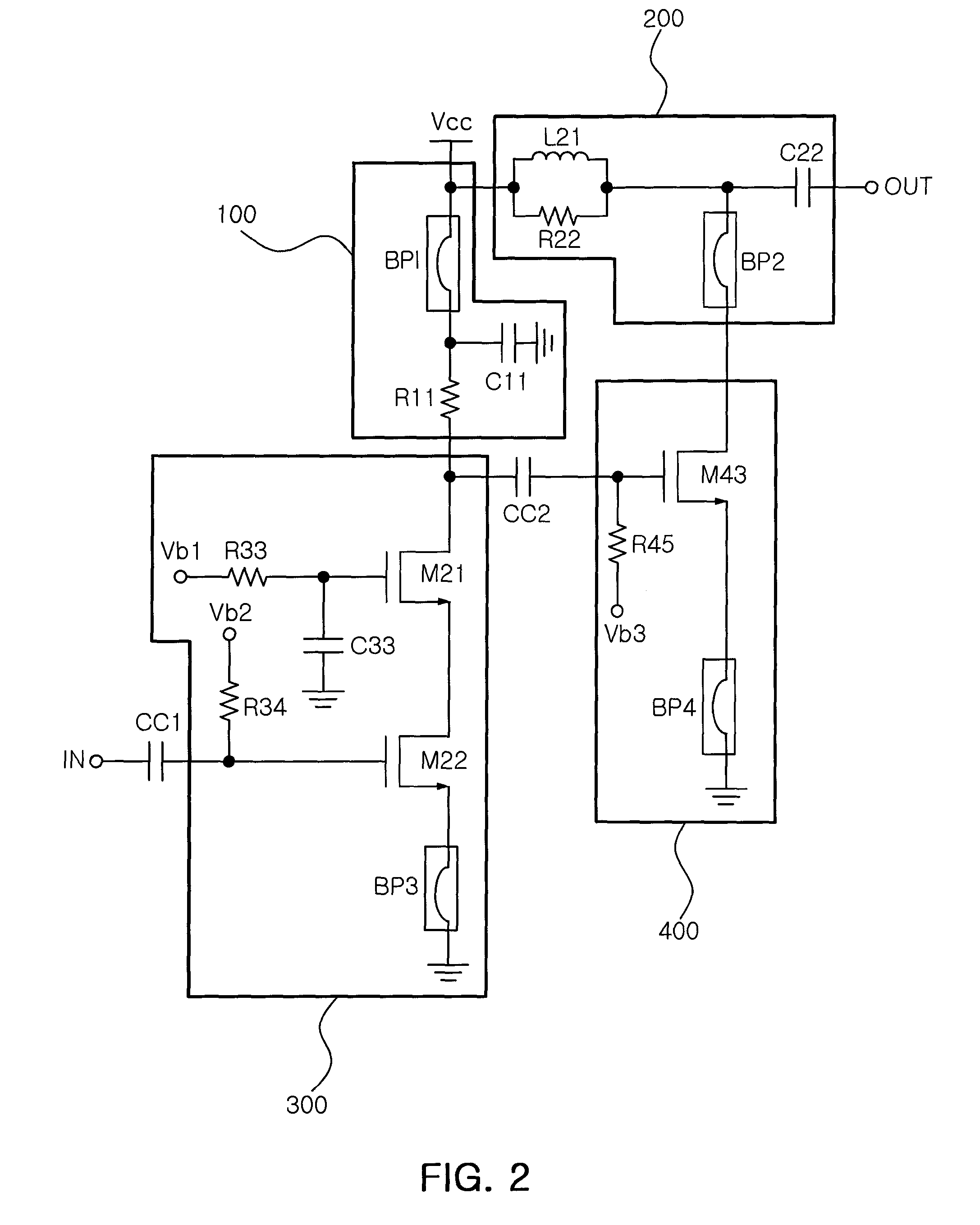 Wide-band amplifier circuit with improved gain flatness