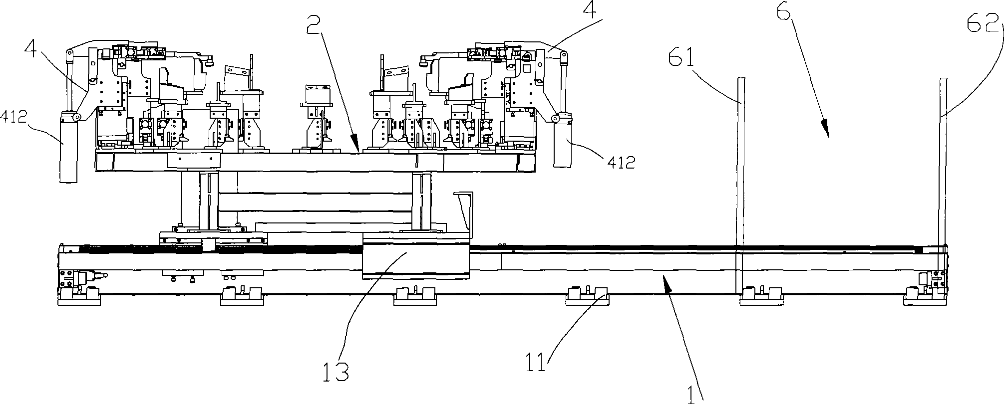 Move loading of general purpose type car engine cover, hinge installation equipment and production method