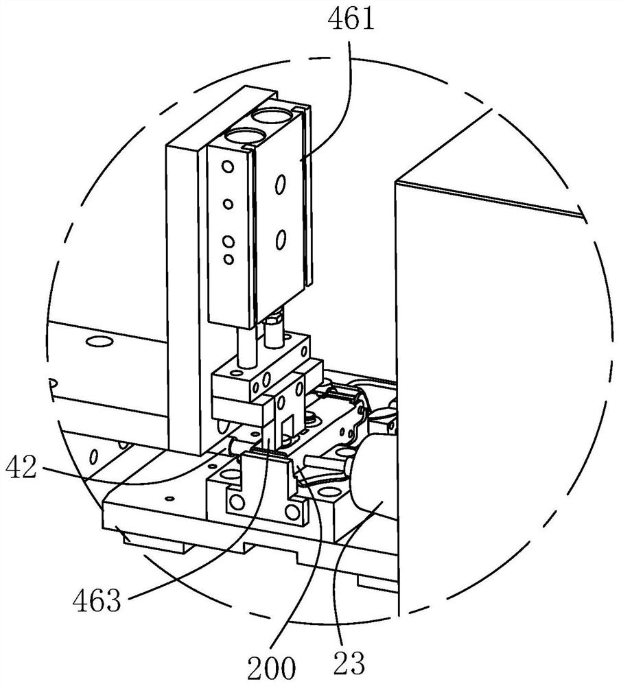 Spin riveting machine and abutting device thereof