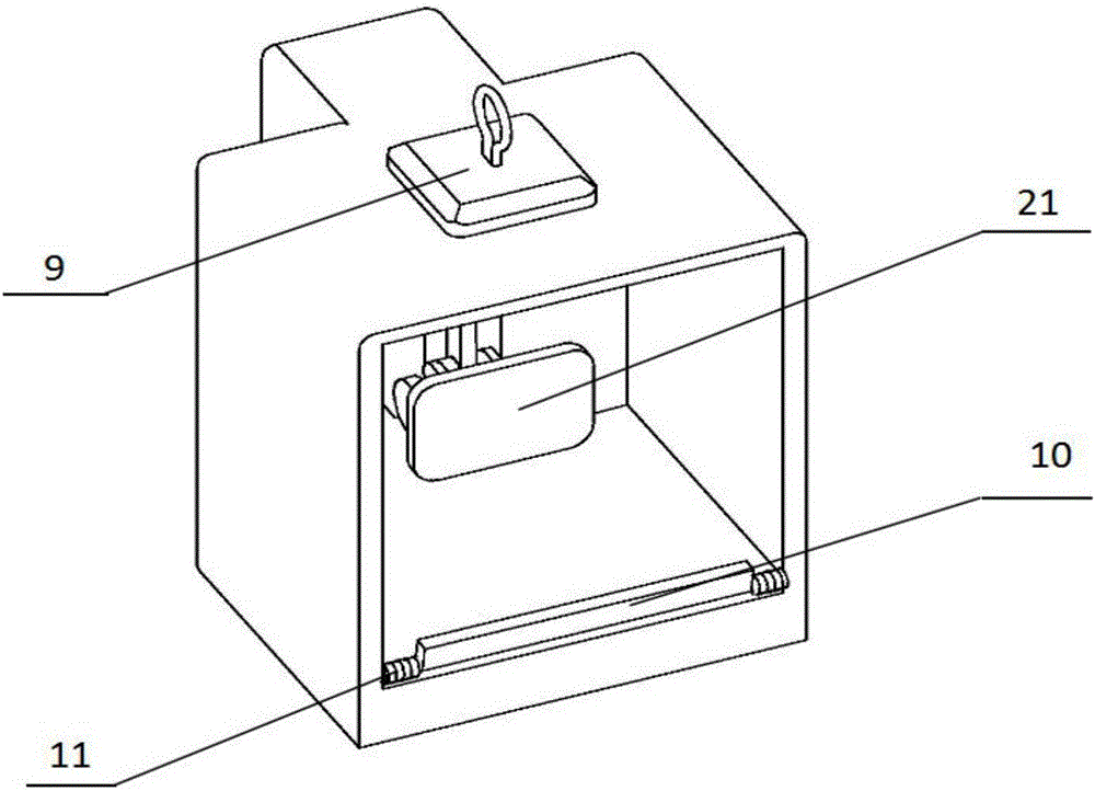 Goods receiving and storing device