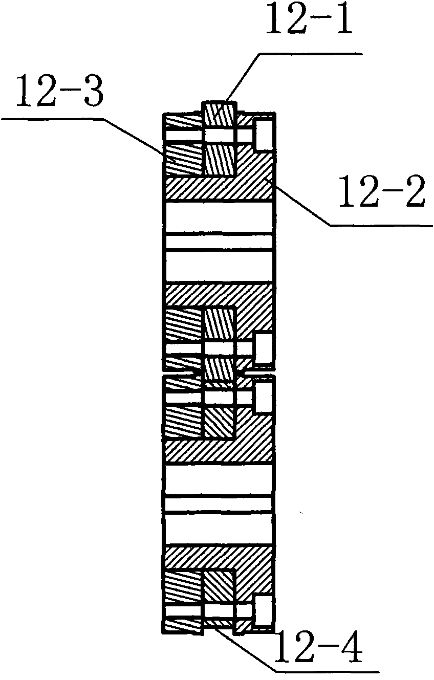 Welding metal heat exchange tube with outer surface provided with externally convex independent fins