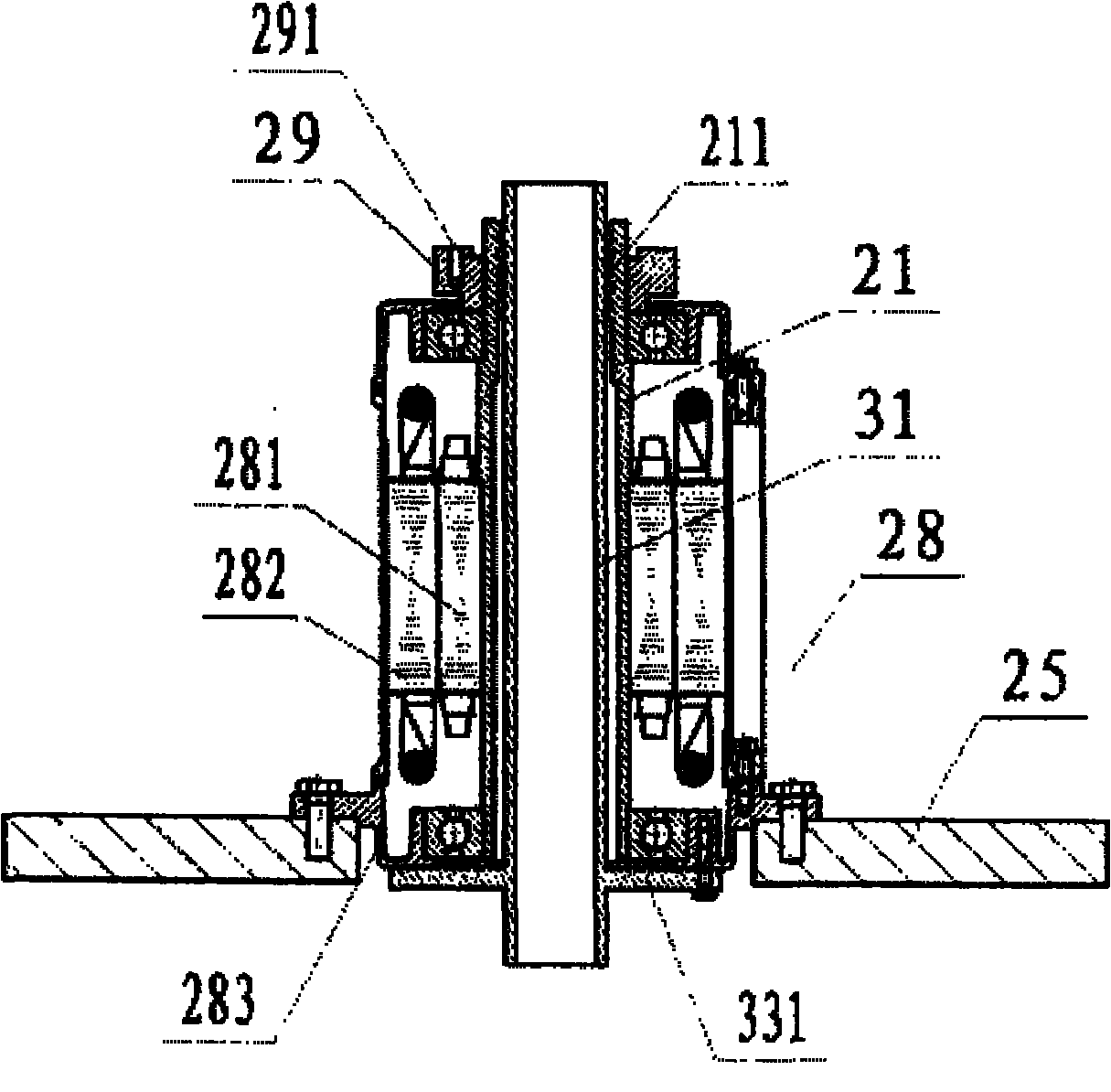 Motor with hollow ventilating main shaft and feeding machine with same