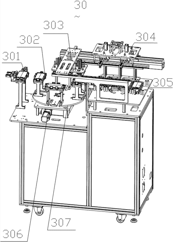 Automatic feeding system of injection molding machine