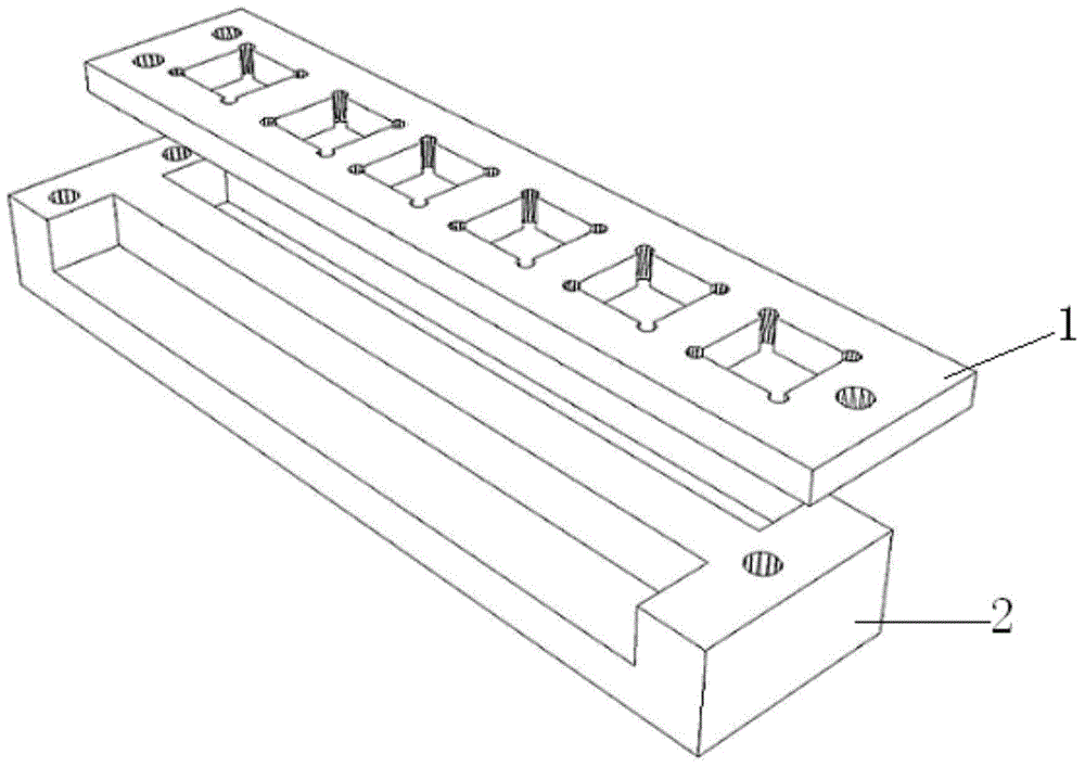 A transformer casing glue filling device and a glue filling method using the same