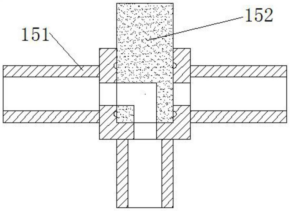 Cleaning device in robot ultrasonic knife operation