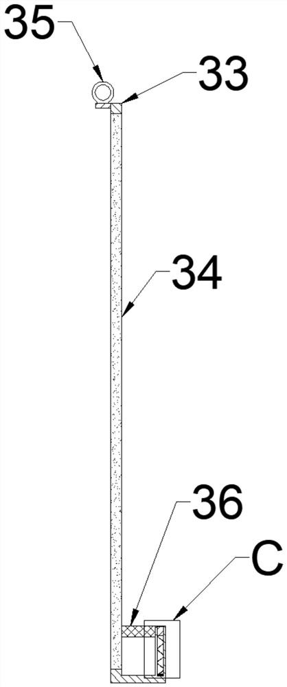 Honey extractor capable of preventing honeycomb honey chippings from flowing out and preventing honey from remaining