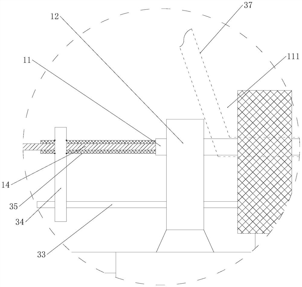 Square tube manufacturing equipment capable of achieving continuous forming through deformation