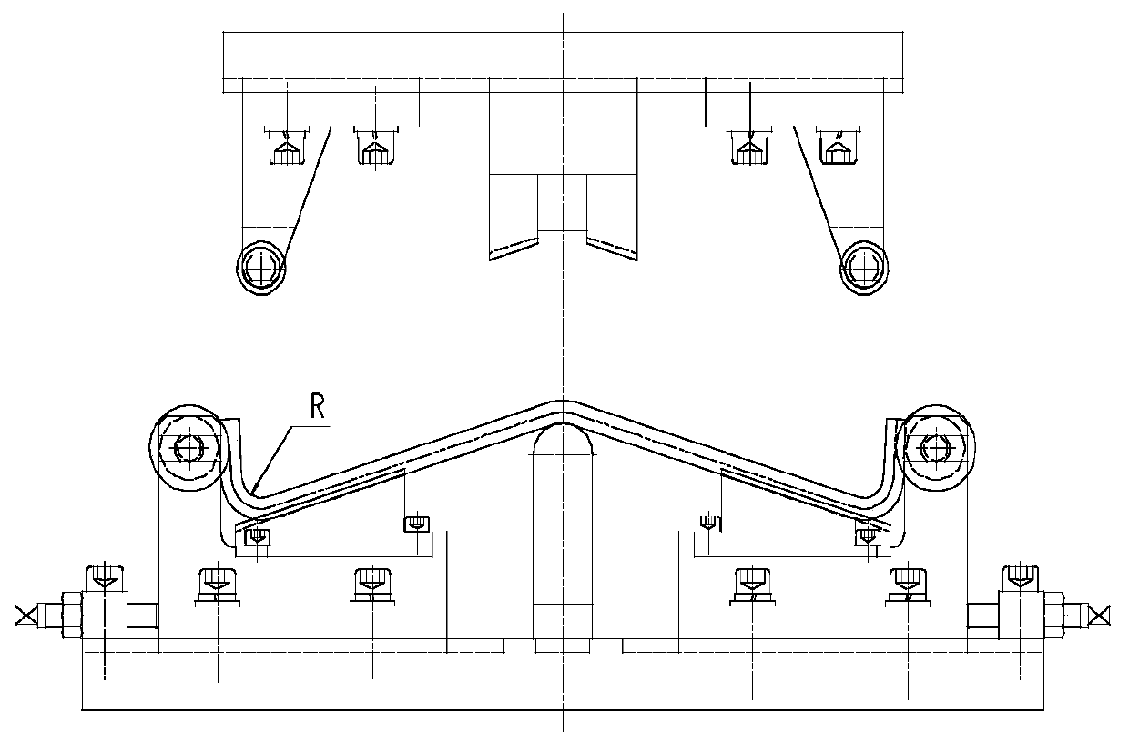 Primary-sequence forming tool and forming method for omega-shaped elastic strip production