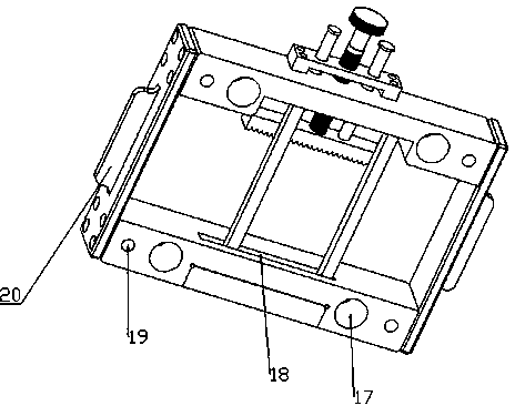 Universal clamp applicable to clamping plastic molds on various processing units