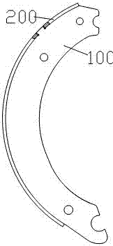 A fine-pressed brake shoe and its preparation method