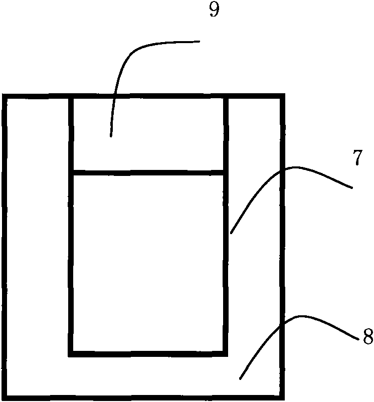 Polycrystalline superhard material with gradient nano-micro structure and synthesis method thereof