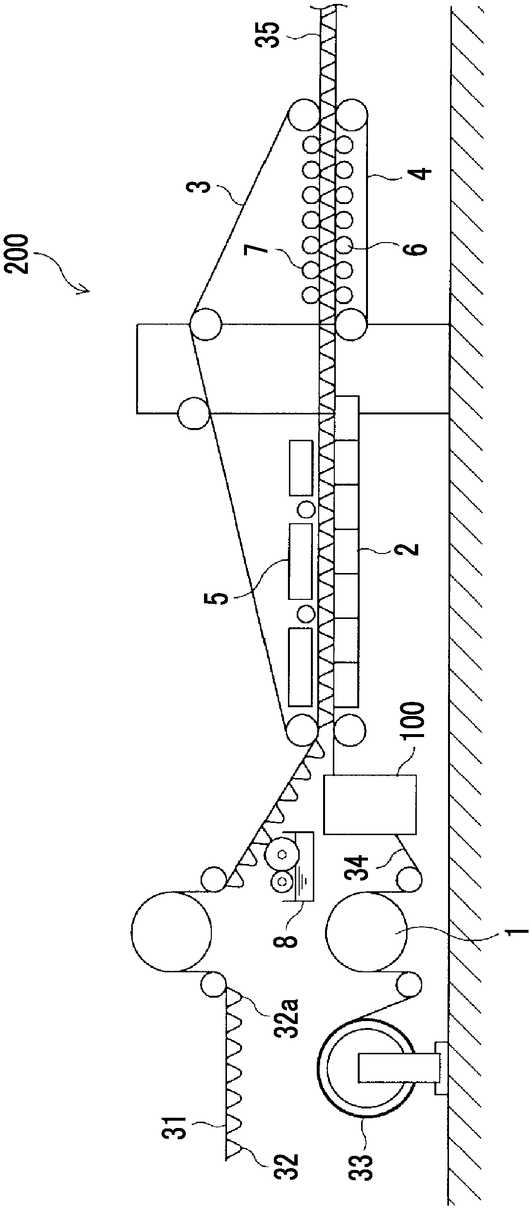 Humidifying device and corrugating machine