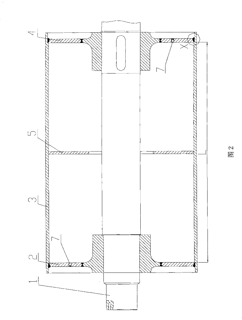 Large-diameter hollow roller and manufacturing method thereof