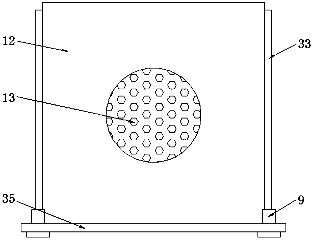 Spraying device for green concrete sintered brick production and pouring and using method thereof