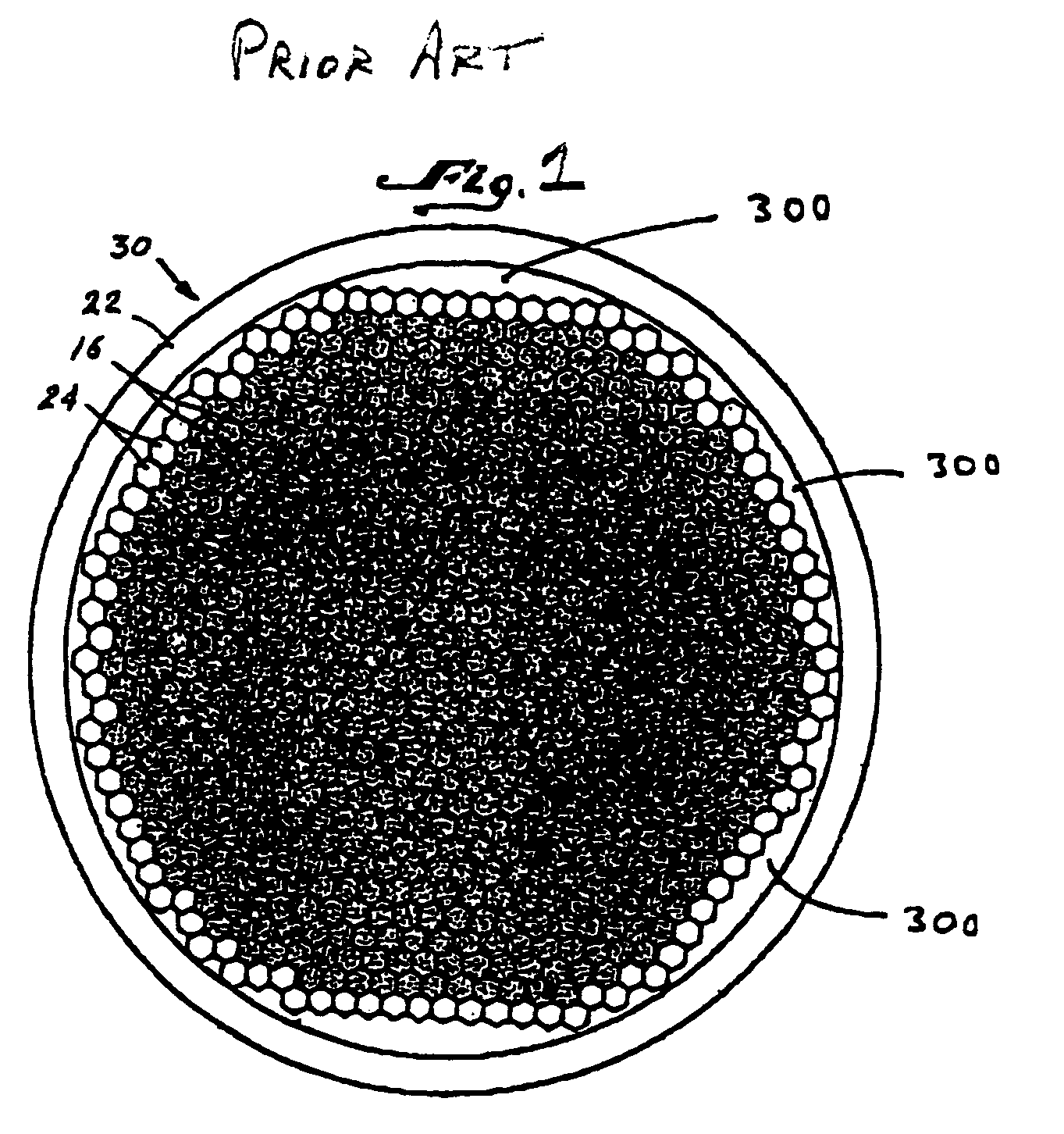 Device and method for reducing glass flow during the manufacture of microchannel plates