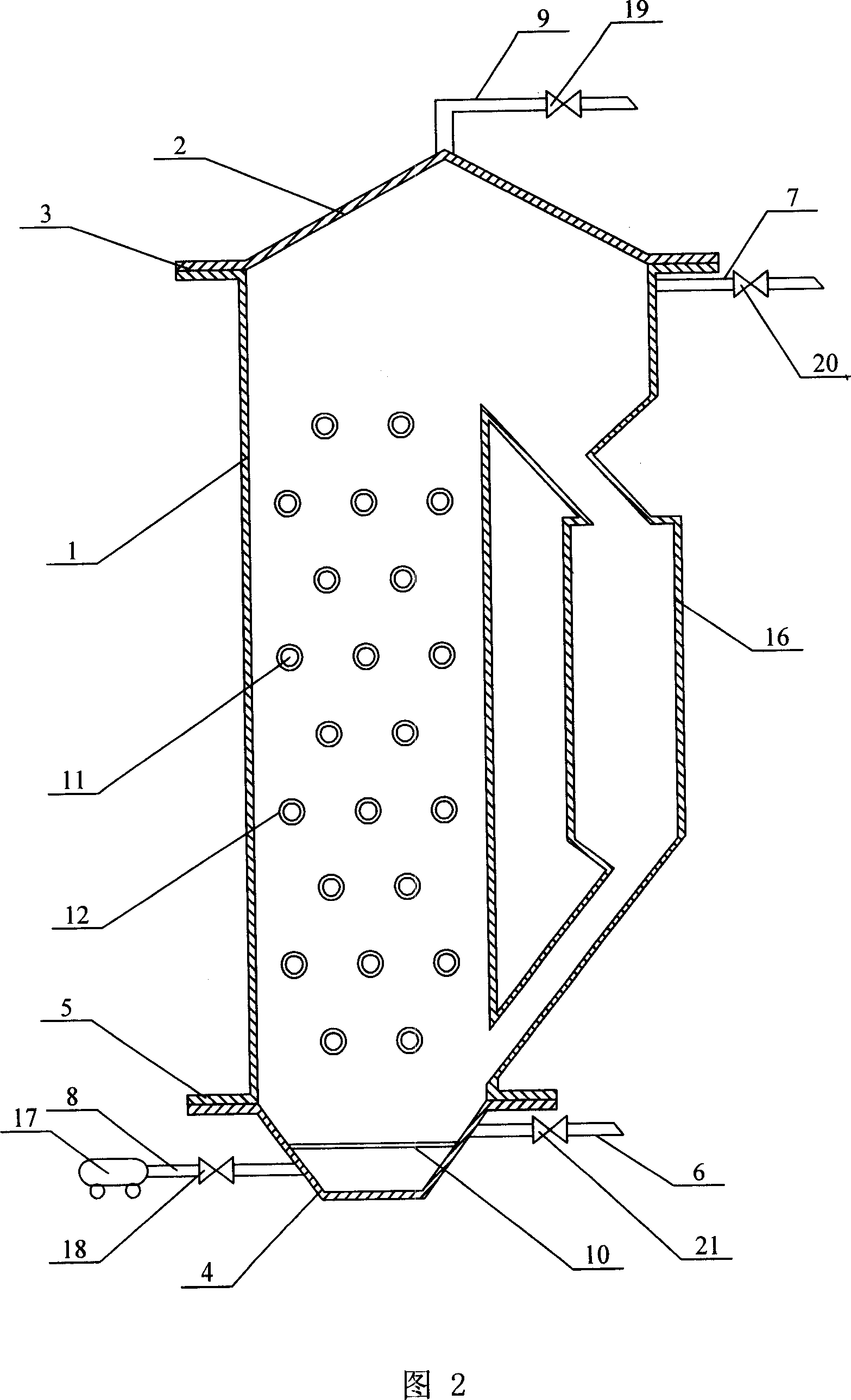 Three-phase circulating fluidized bed photochemical reactor with a plurality of light sources and Fe/inorganic carrier catalyst preparation and method for processing waste water thereby