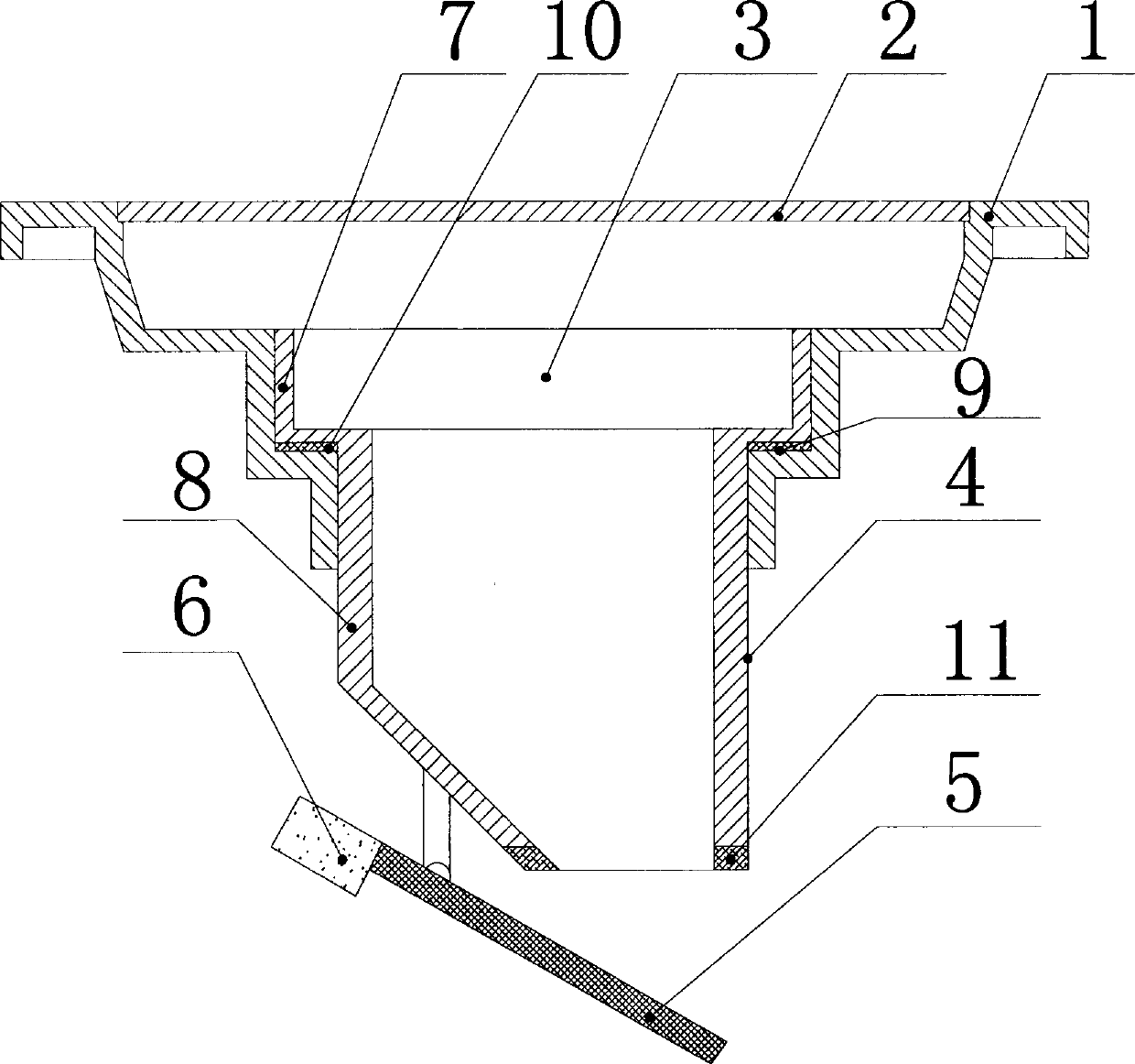 Sewage discharging device