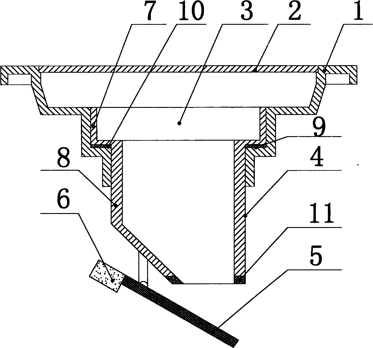 Sewage discharging device