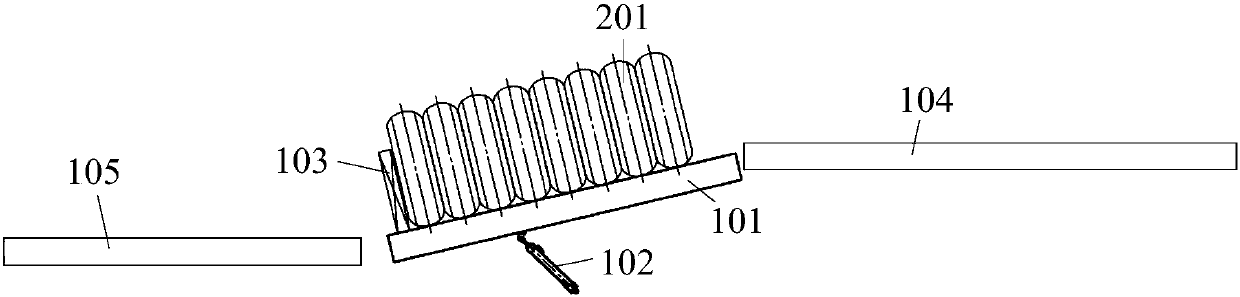 Tyre stack disassembling device without grabbing tyre and tyre conveying equipment