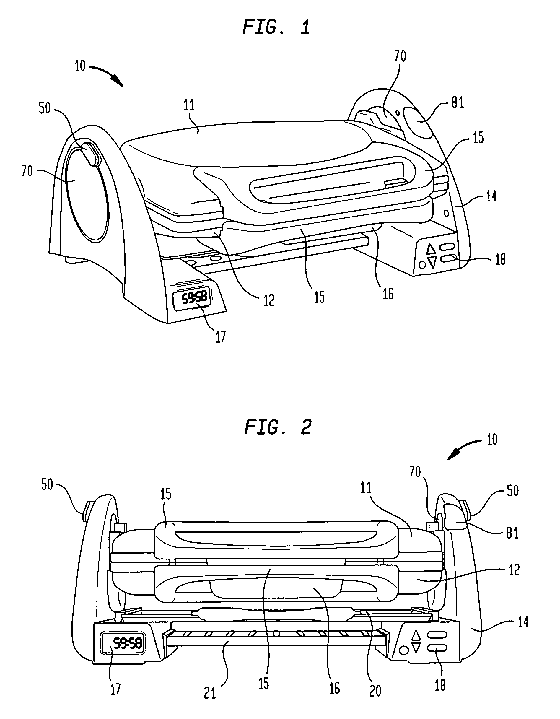 Tiltable pannini grill