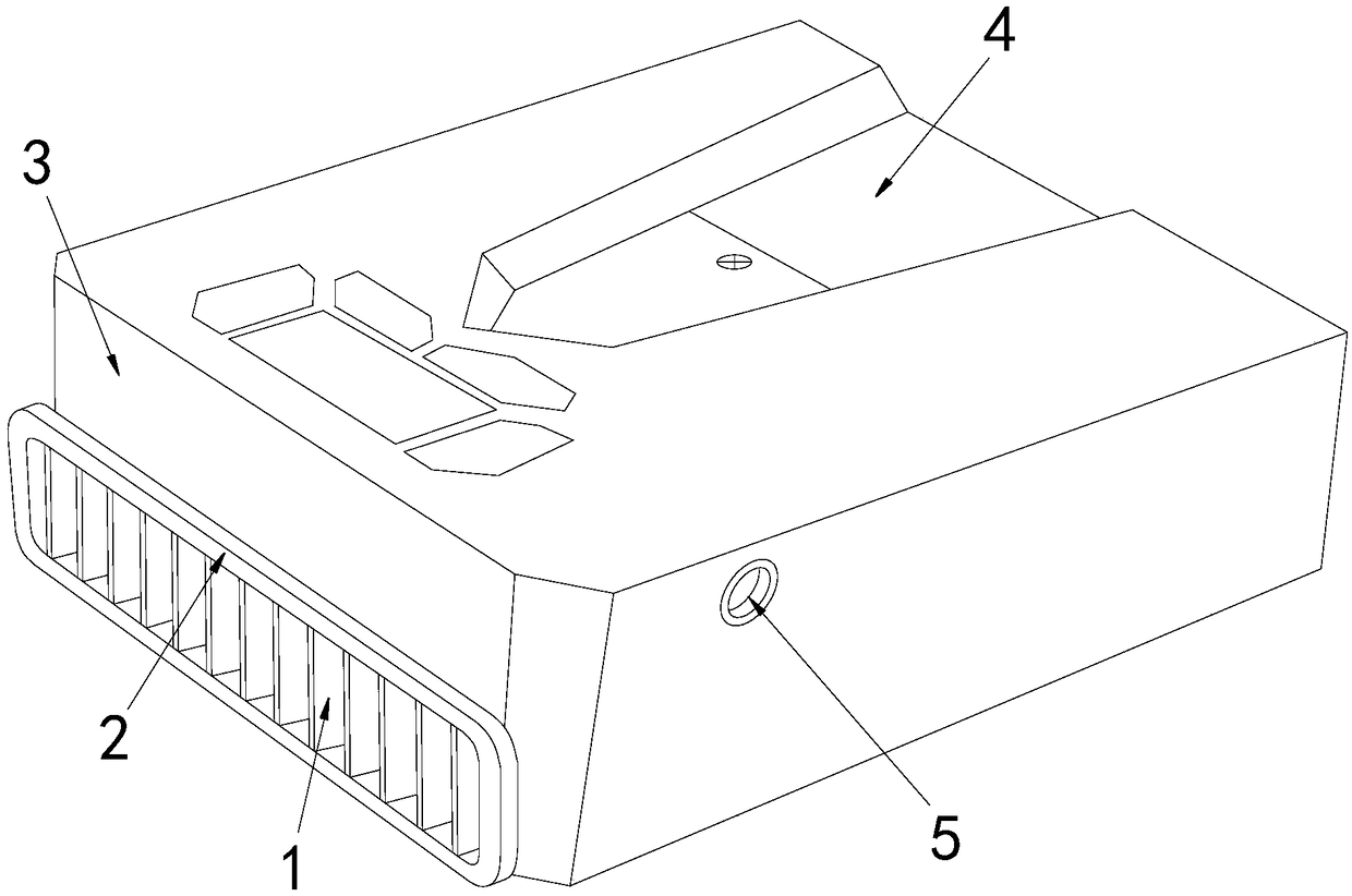 Intelligent temperature control notebook computer radiator capable of achieving efficient water cooling