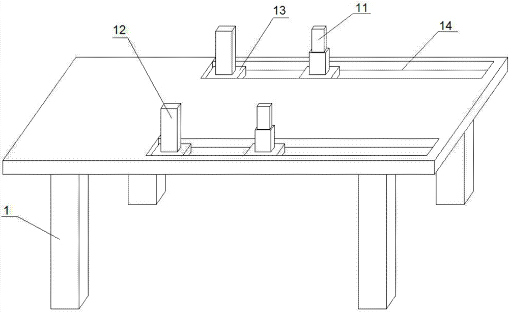 Livestock manure dehydration device and dehydration method thereof