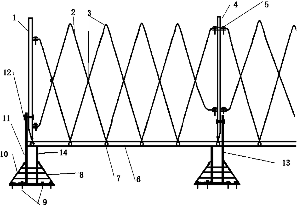 Telescopic road safety fence and mounting method thereof