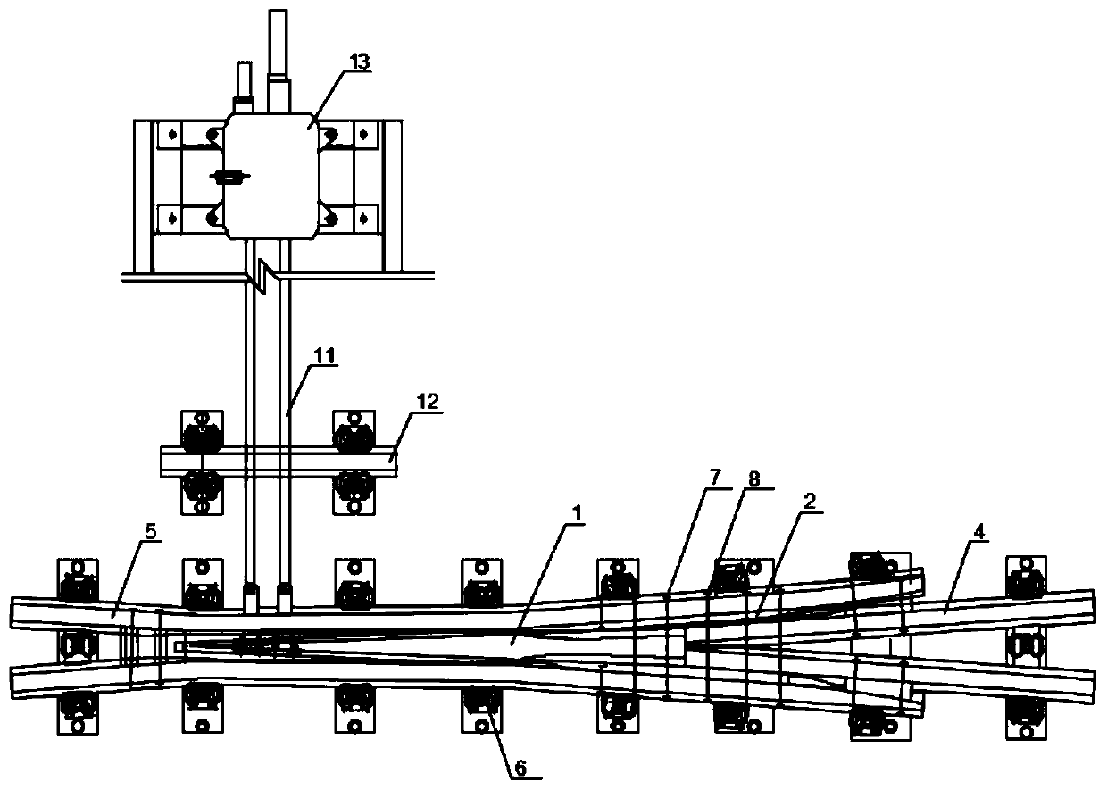 Small-size vibration and noise reduction frog structure for rail transit