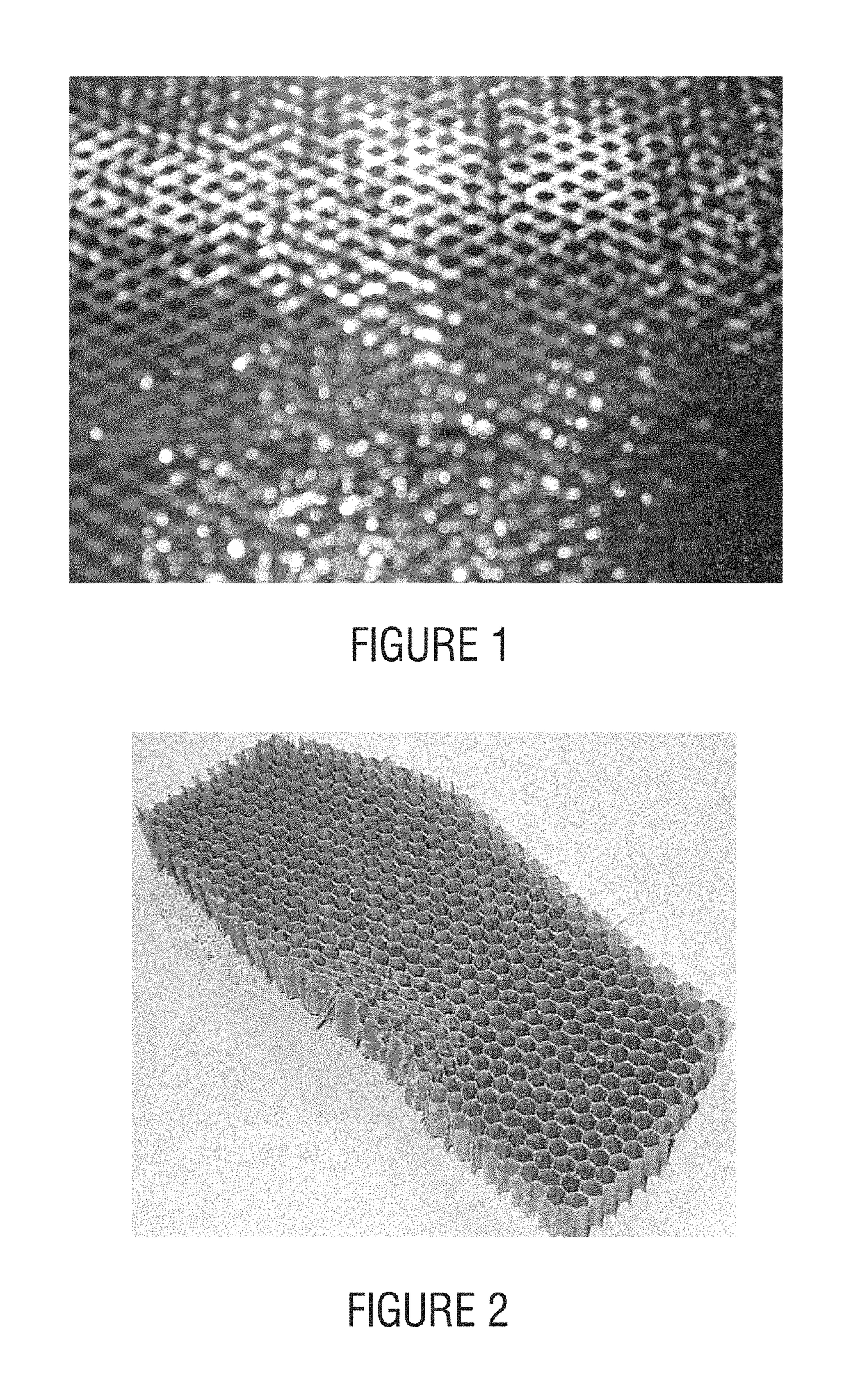 Device and method for an efficient surface evaporation and for an efficient condensation