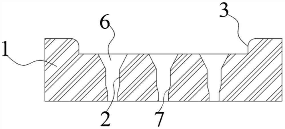 Spinneret plate for chemical fiber yarn production