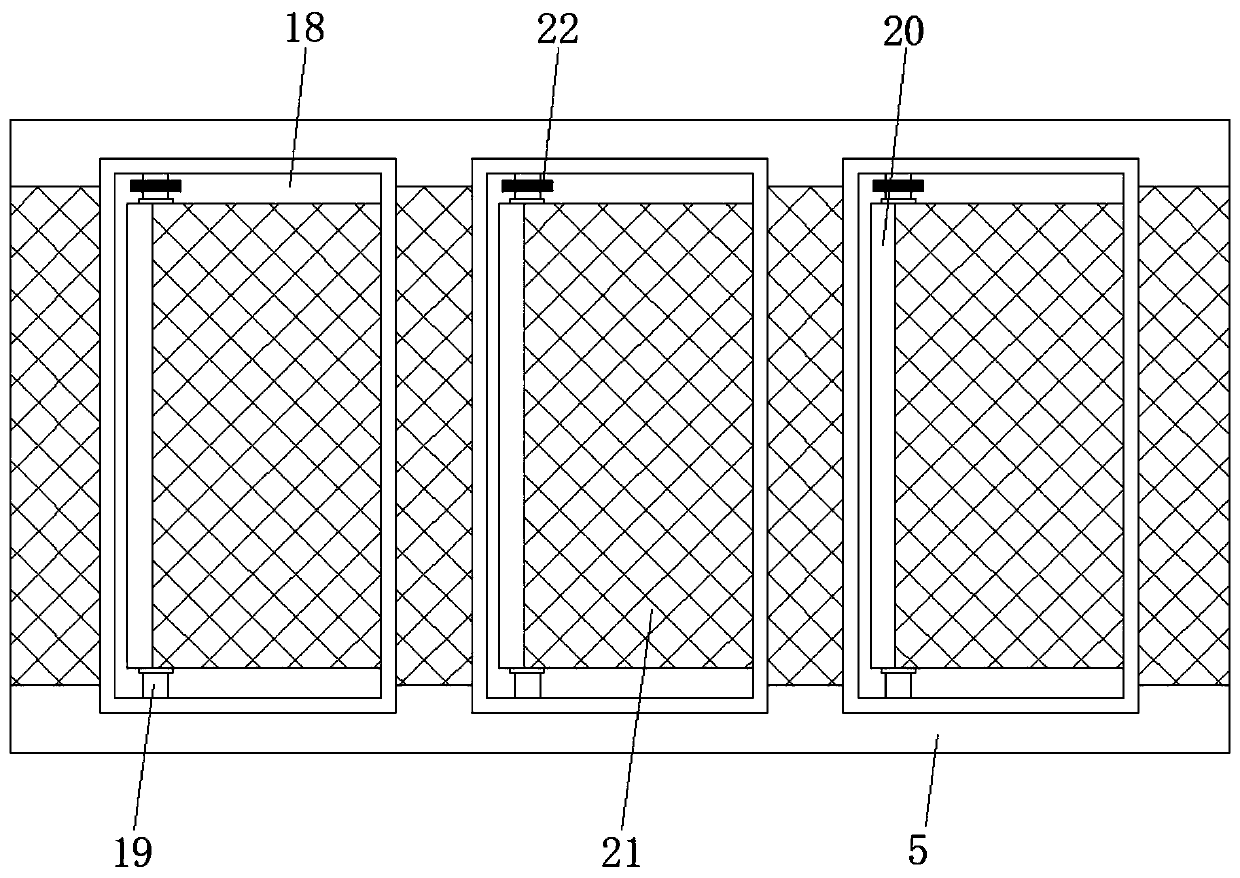 Solid organic fertilizer raw material turning and fermenting device