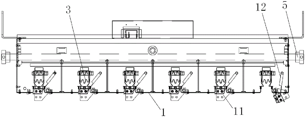 Hot rail deformation heating box