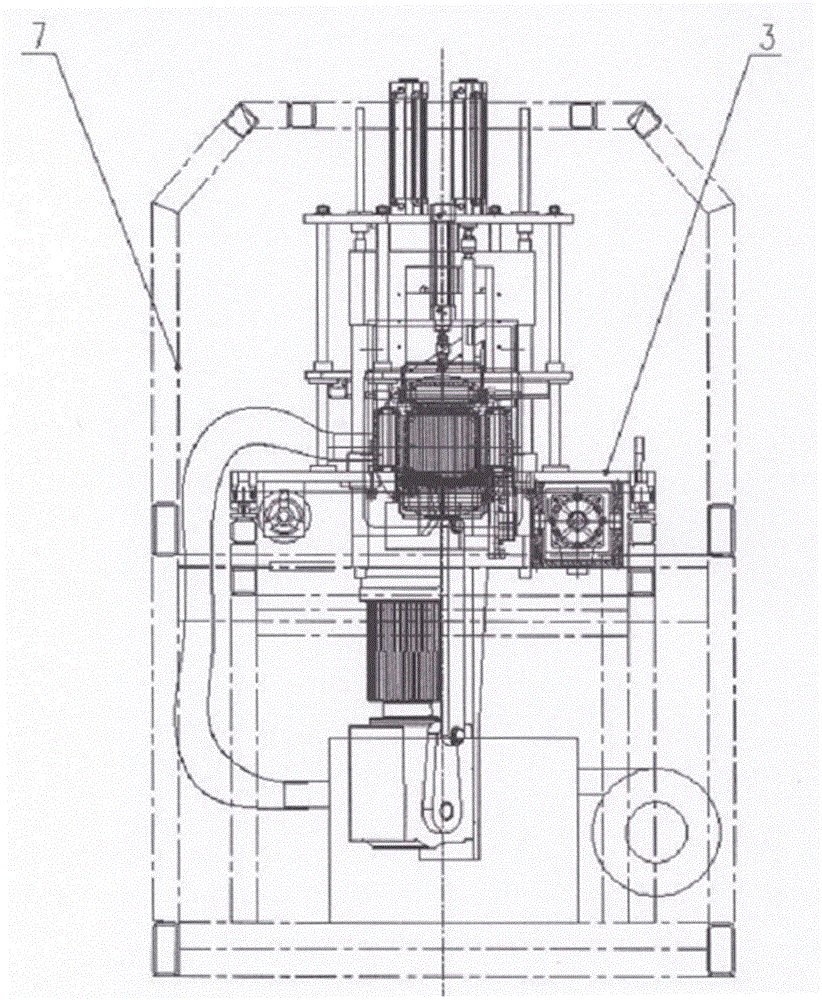 A double-knife double-angle fixed-length crank cutting device