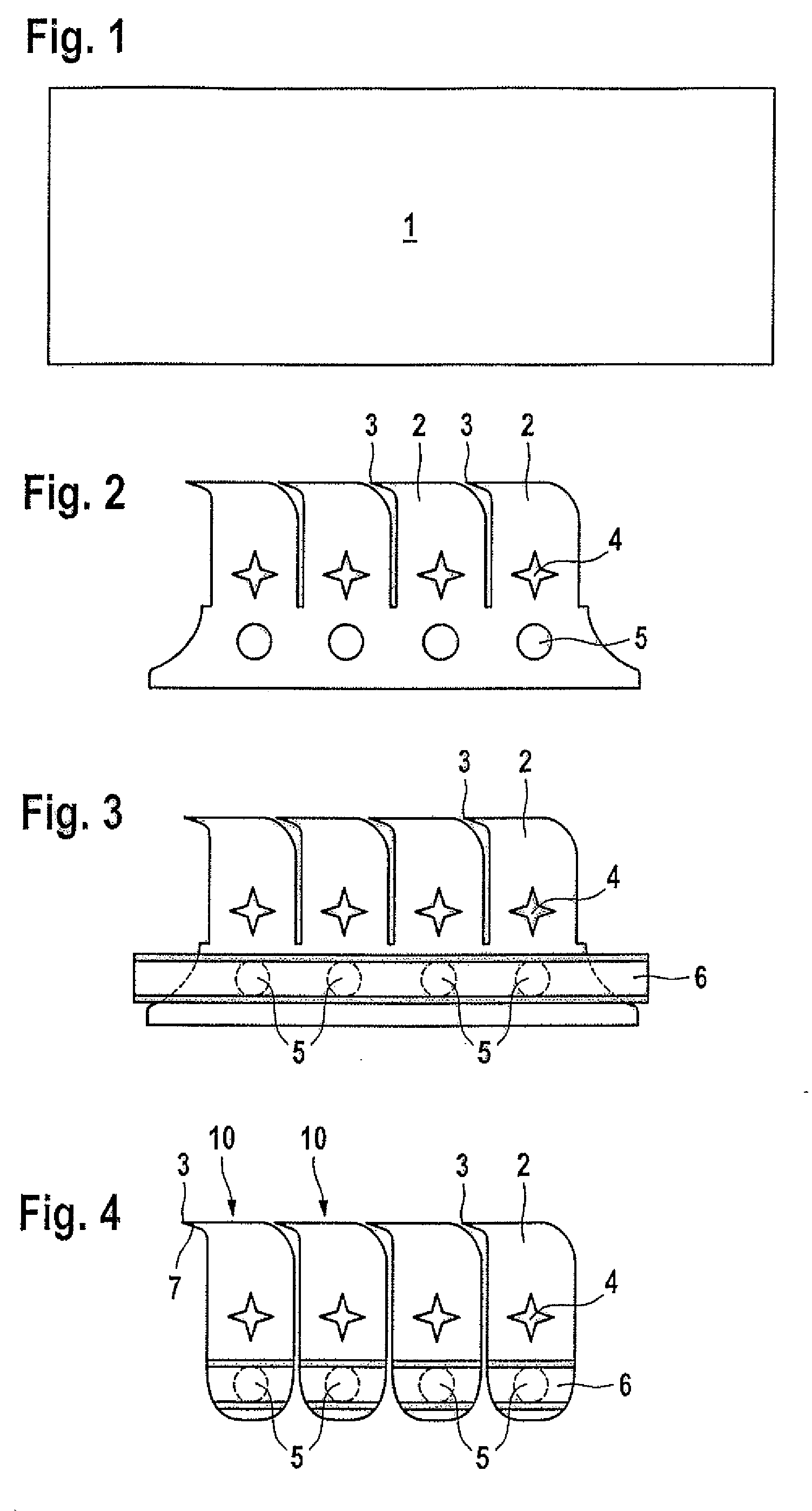 Lancet, Lancet Supply Ribbon, and Puncturing Device for Generating a Puncturing Wound