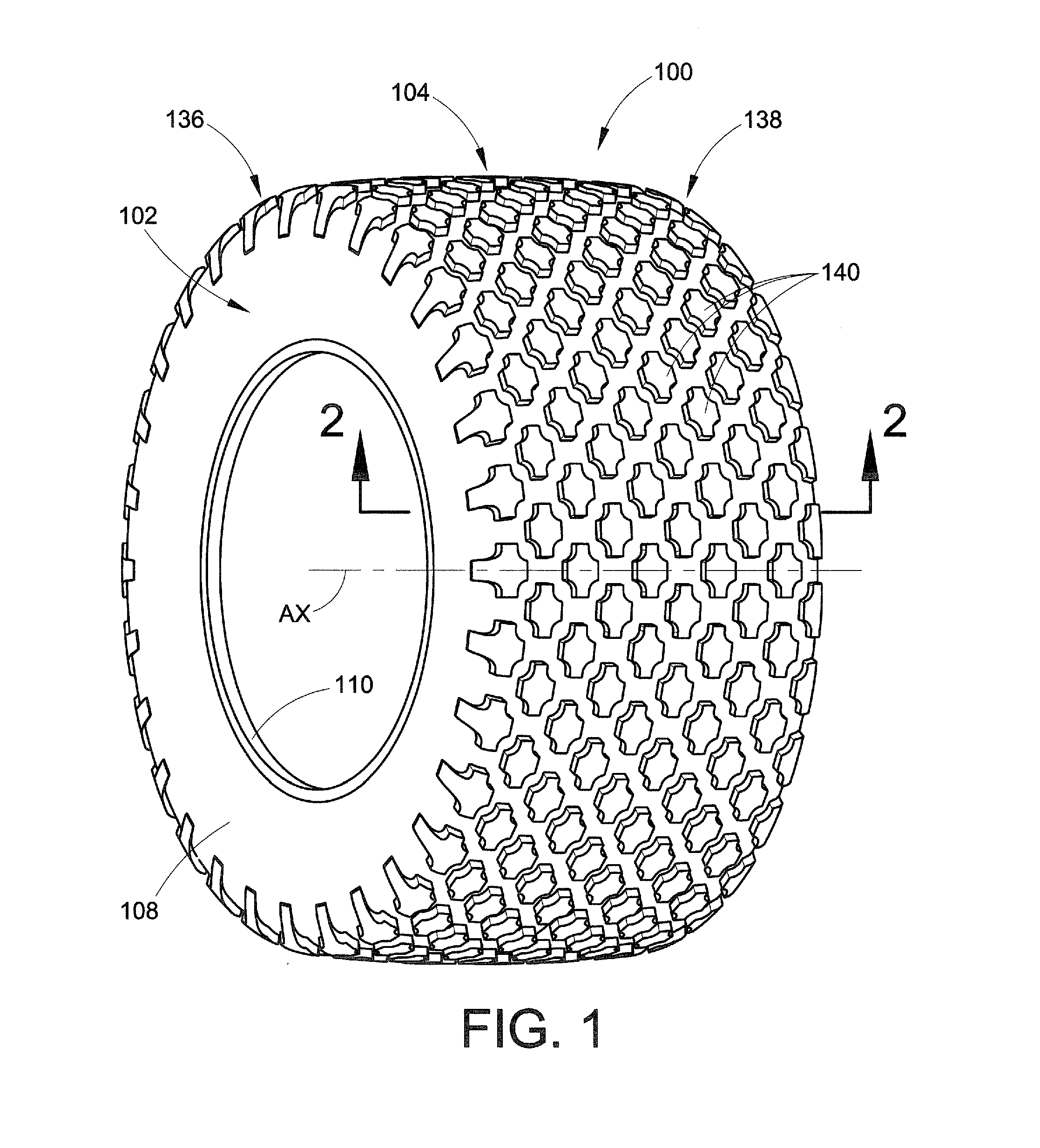 Tire with noise-reducing tread pattern