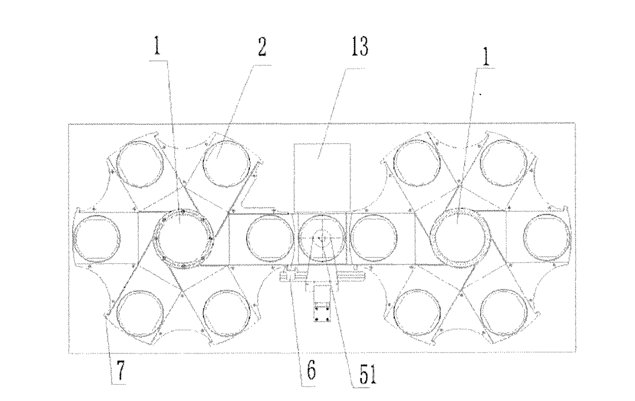 Opening and closing device of rotating cage type jukebox disc tray