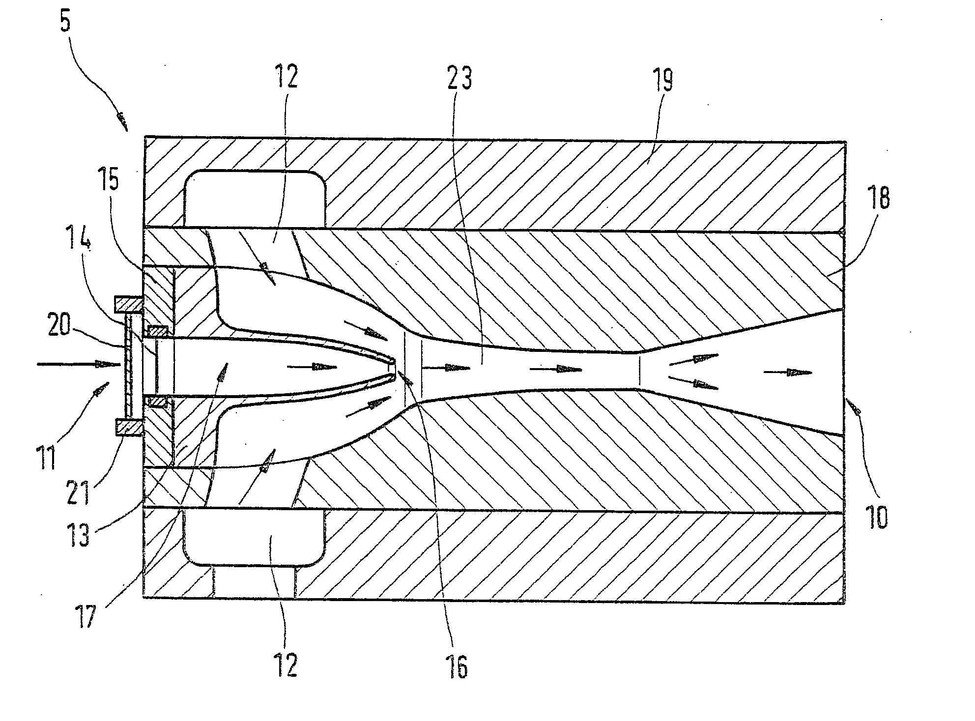 Device for mixing fluids