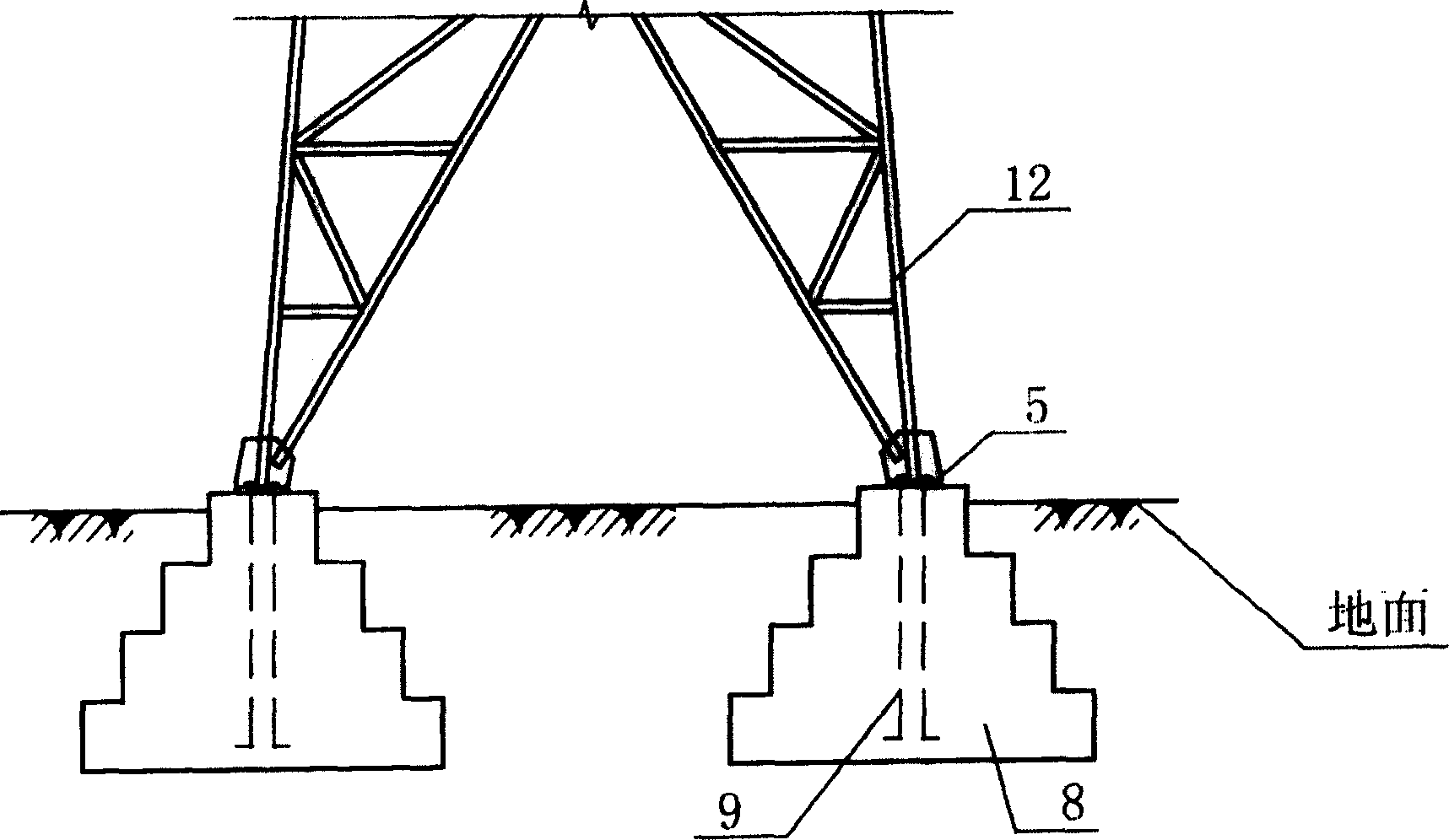 Jacking device for self climbing type poles and method for jacking self climbing type poles of high voltage iron towers