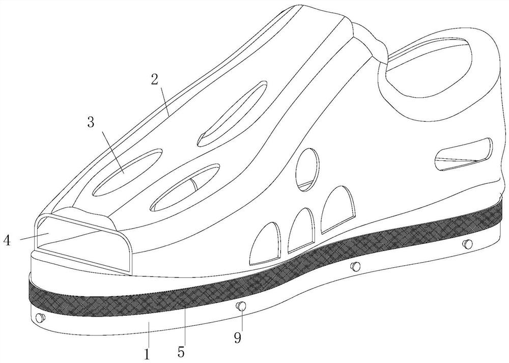 Multifunctional outdoor breathable sports shoe