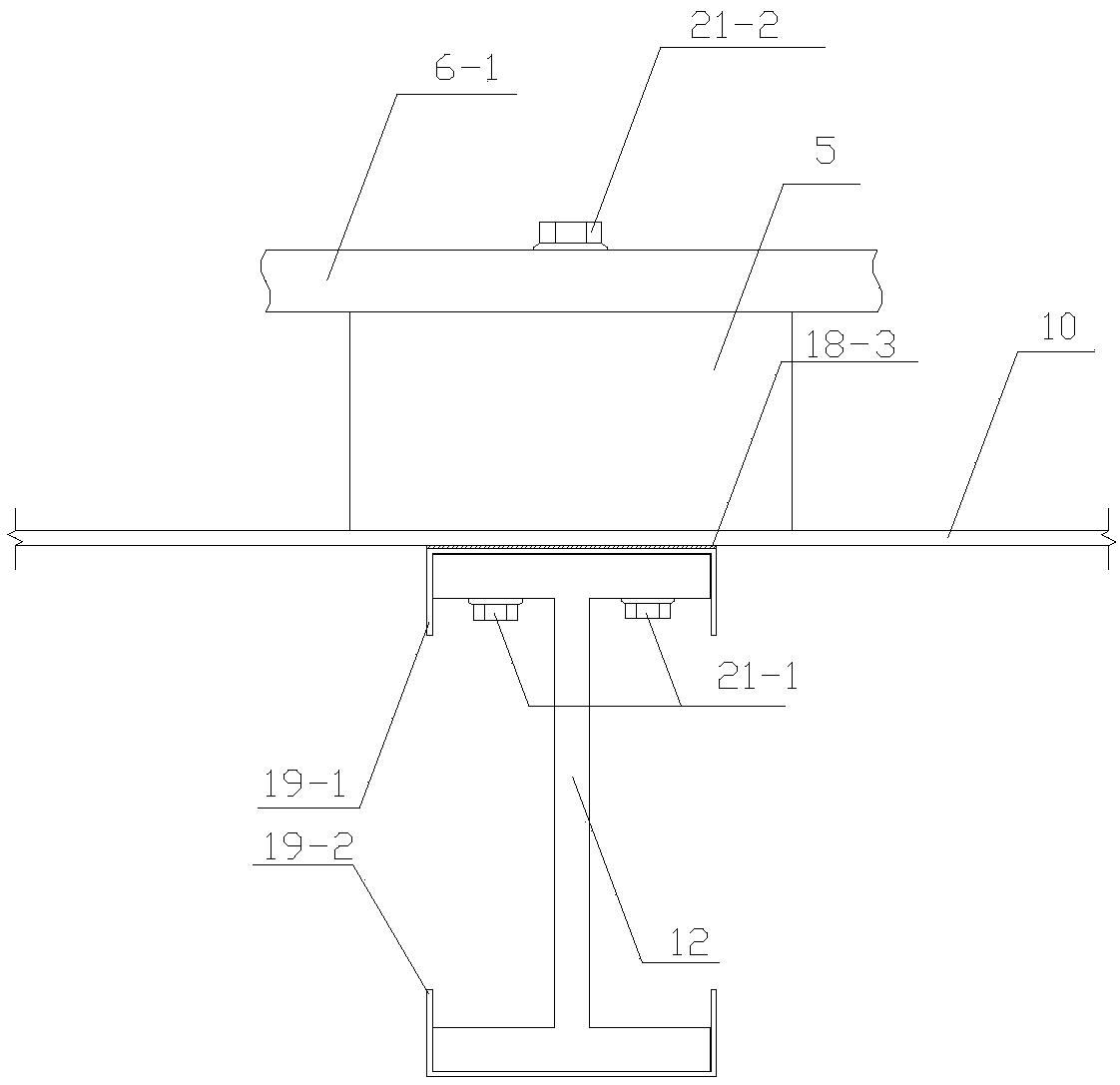 Modulus type seamless telescopic device and a construction method thereof