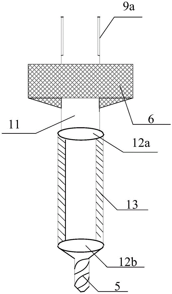 Drilling device and hole forming method of pre-drilling type lateral pressure test