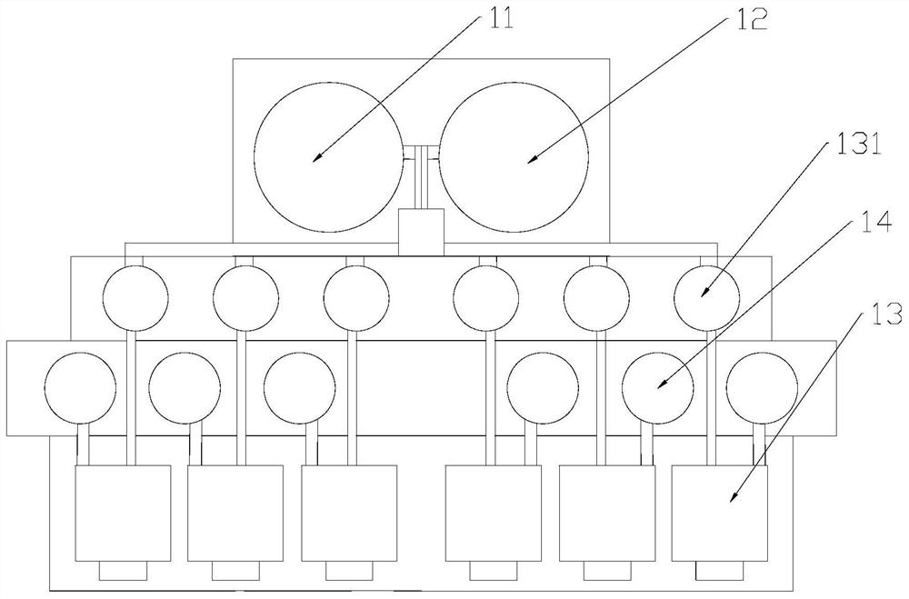 Cloud sponge and manufacturing method and manufacturing device thereof