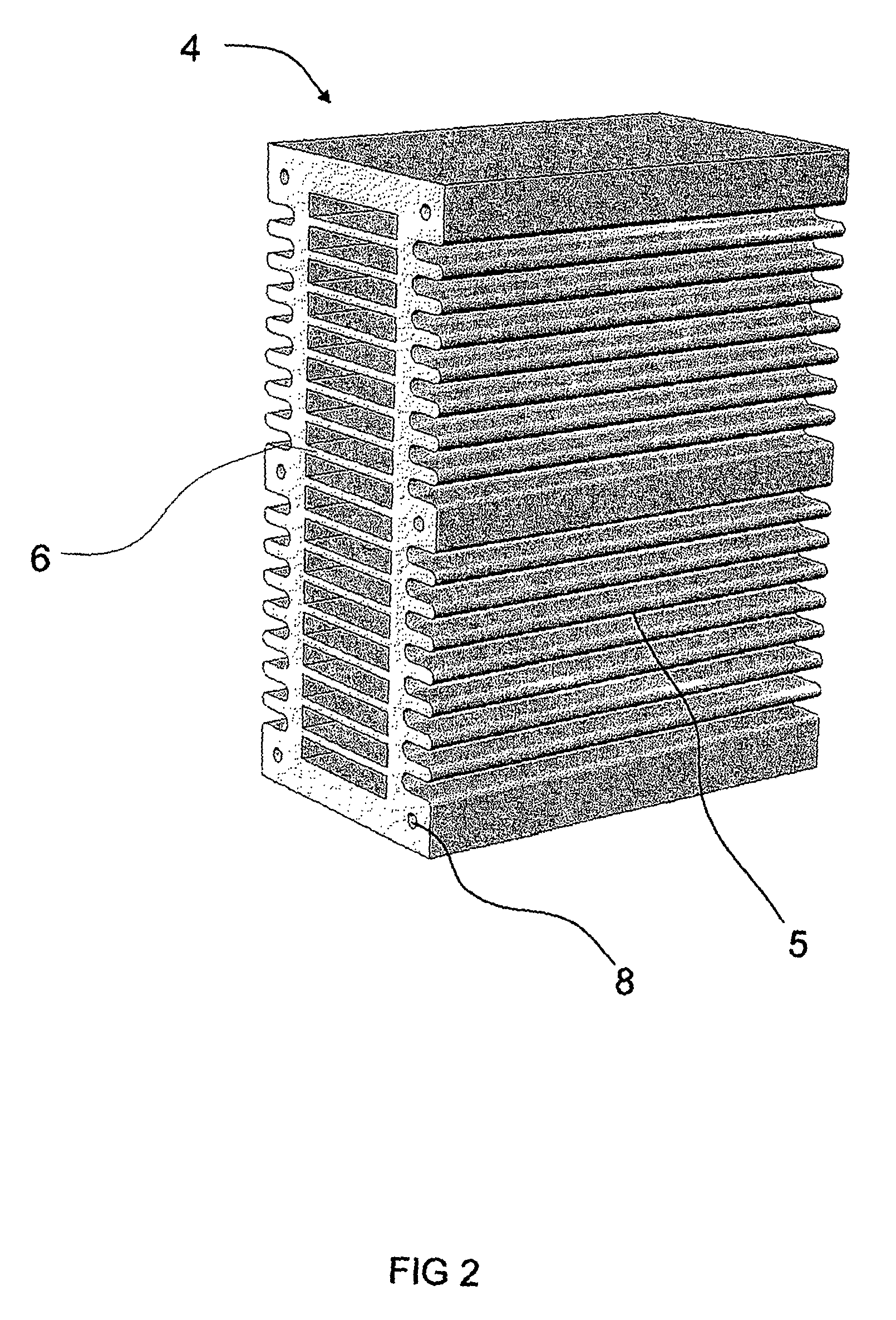 Battery-operated welding and/or cutting device and a cooling profile