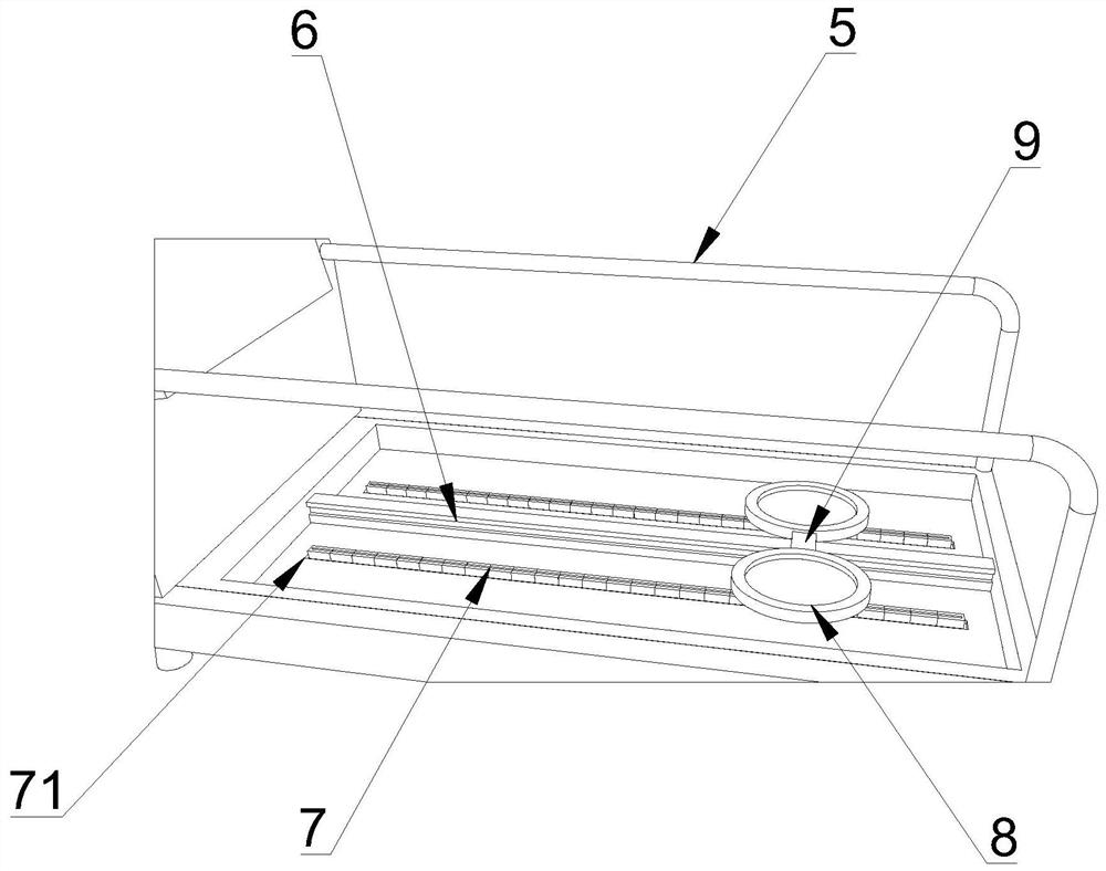 Physical training device for exercising balance sense